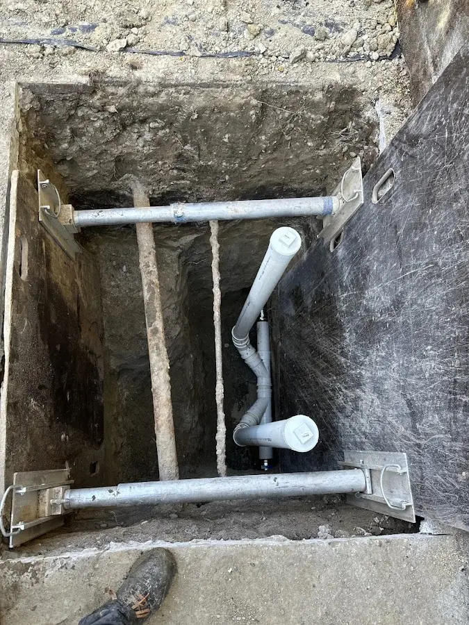 Experienced plumber completing Gas Line Repair work in Lehigh Acres